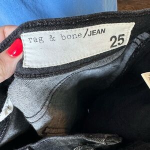 Rag & bone skinny high waisted black denim, size 25